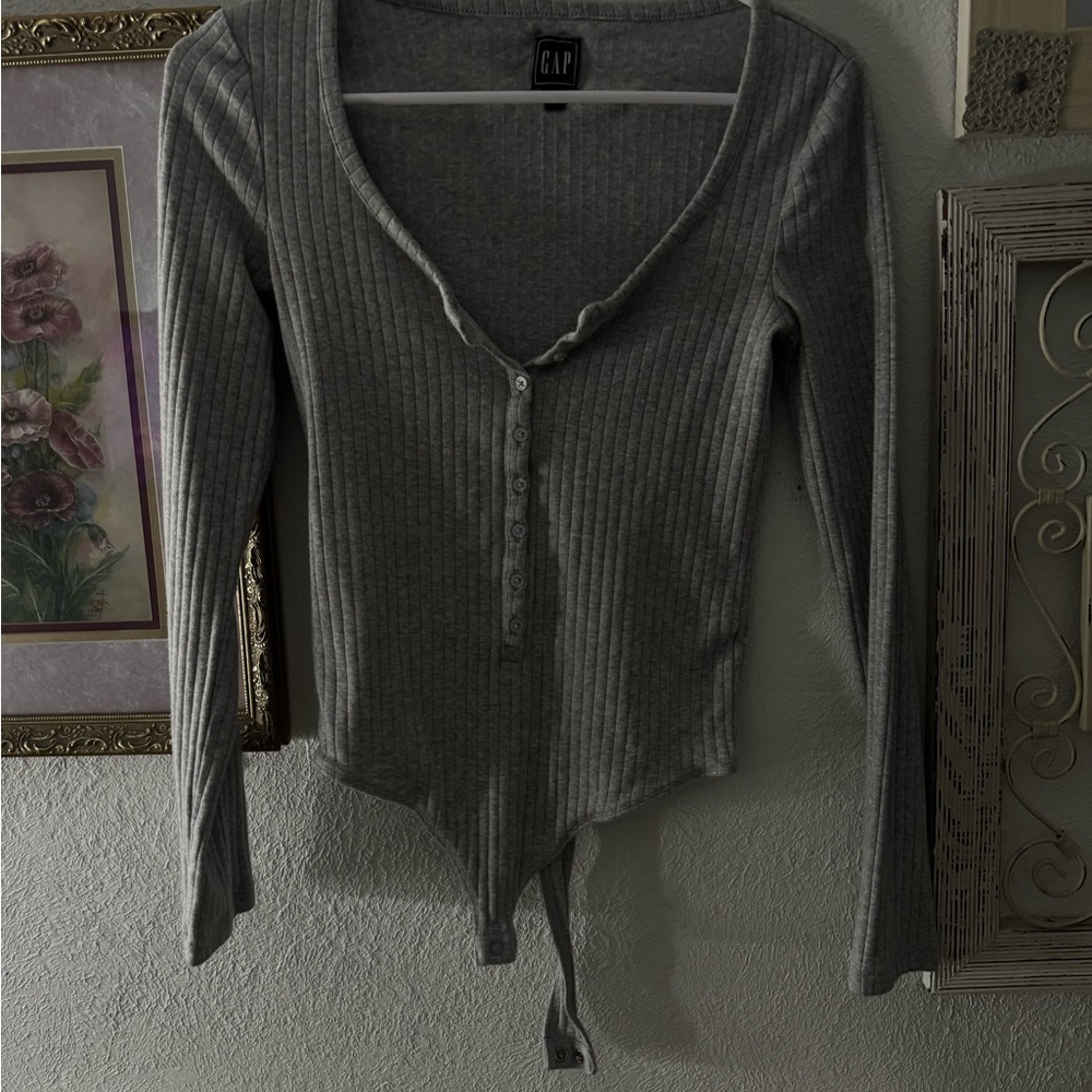 GAP Women's Gray Ribbed Long Sleeve Top bodysuit